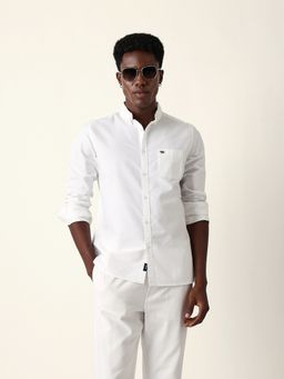 The Bear House - Men White Cotton Solid Slim Fit Casual Shirt