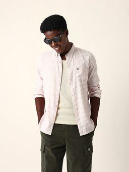 The Bear House - Men Pink Micro Checked Slim Fit Casual Shirt