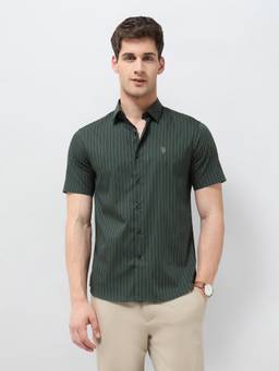 U.S. POLO ASSN. - Men Green Vertical Striped Equestrian Aisle Shirt