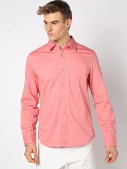 GAP - Men's Pink Solid Collar Neck Casual Shirt