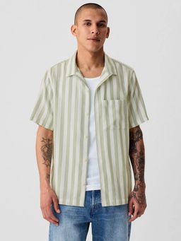 GAP - Men's Vertical-Stripes Collar Neck Casual Shirt