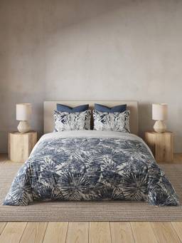 Ddecor Live Beautiful - 100% Cotton Leaves 145TC King Bedsheet With 2 Pillow Covers & Quilt - Blue