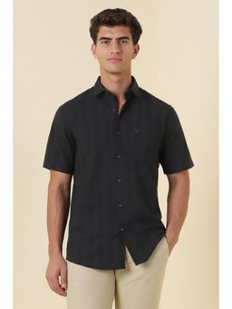 Allen Solly - Men Black Sport Fit Textured Half Sleeves Casual Shirt