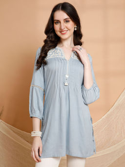 Nayam by lakshita - Women Solid Embroidered Straight Rayon Kurti