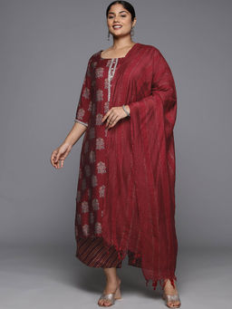 Extra love by Libas - Plus Size Women Red Printed Silk Blend Straight Kurta Sets for Women