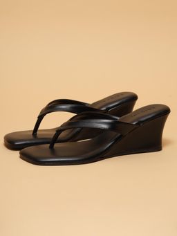 ERIDANI - Women Margot Black Minimal Thong Wedges Heels