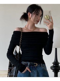 Outzidr - Black Solid/Plain Off Shoulder Full Sleeves Top