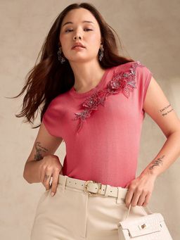Outzidr - Pink Embroidered Round Neck Half Sleeves Top