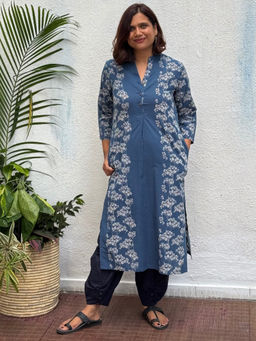 Chidiyaa - Blue Pure Cotton Floral Straight Kurta