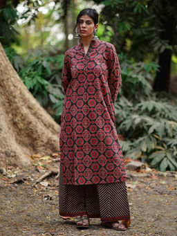 Chidiyaa - Brown Pure Cotton floral Straight Kurta
