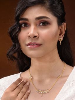 Saraf RS Jewellery - Gold Toned Ad Studded Minimal Designer Necklace Jewellery Set