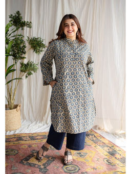 The Indian Ethnic Co. - Beige Ajrakh Cotton Kurta