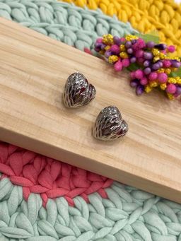 Digital Dress Room - Silver-Plated Heart Stud Design Earrings