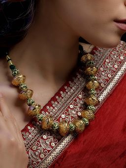 Dugran By Dugristyle - Sitar-e-Zamurd Layered Necklace