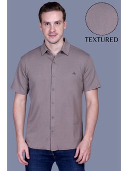 Parcel Yard - Men Half Sleeve Textured Casual Shirt