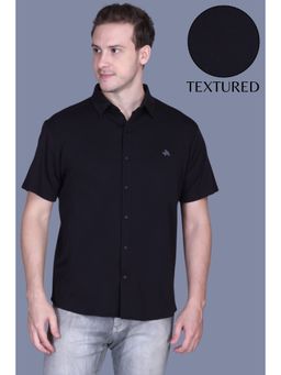 Parcel Yard - Men Half Sleeve Textured Casual Shirt