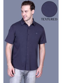Parcel Yard - Men Half Sleeve Textured Casual Shirt