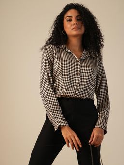 Globus - Women Black Cuffed Sleeves Geometric Print Satin Workwear Shirt
