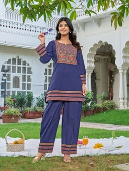 KAFTANIZE - Cotton Blend Navy Blue Round Neck Embellished/Sequined Kurti with Pant (Set of 2)