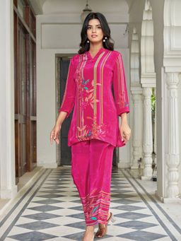 KAFTANIZE - Polyester Magenta Mandarin Neck Embellished/Sequined Kurti with Pant (Set of 2)
