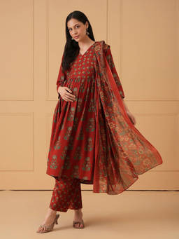 The Mom Store - Women Maroon Bloom Floral Printed Maternity Kurta with Pant and Dupatta