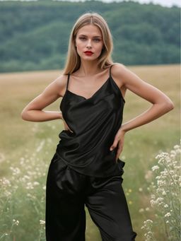 MHYTH - Myth Bare Satin Pyjama With Top Black