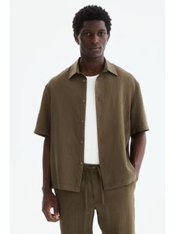 H&M - Men Green Relaxed Fit Shirt