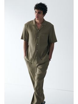 H&M - Men Green Comfort Stretch Linen-Blend Relaxed Fit Shirt