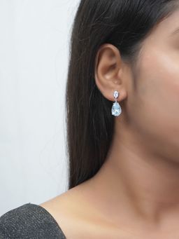 Niscka - Water Drop Earrings