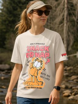 Bewakoof - Official Garfield Women's Beige Snack Or Nap Graphic Printed Oversized T-shirt