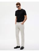 White color option, Currently selected