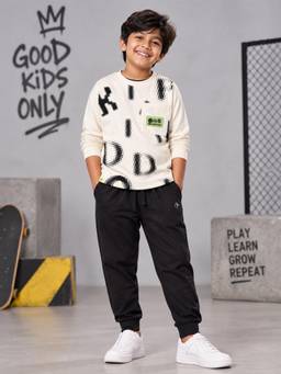 KiddoPanti - Cream Cotton Printed T-Shirt with Solid Joggers
