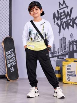 KiddoPanti - Multi-Color Cotton Printed T-Shirt with Joggers