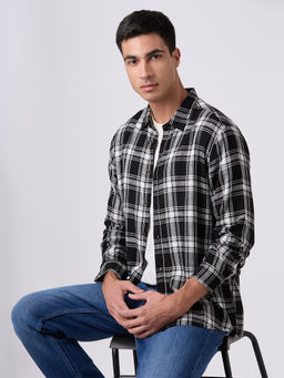 Pepe Jeans - Black Checks Viscose Regular Shirt