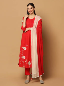 "Two Sisters" by Gyans - Red Floral Applique Kurta with Pant and Dupatta (Set of 3)