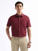 Maroon color option, Currently selected