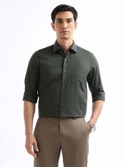 Arrow - Men Green Graph Checks Manhattan Slim Fit Shirt