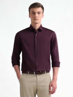 Arrow - Men Wine Solid Manhattan Slim Fit Shirt