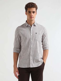 Arrow Sports - Men White-Maroon Slim Fit Checks Pure Cotton Shirt