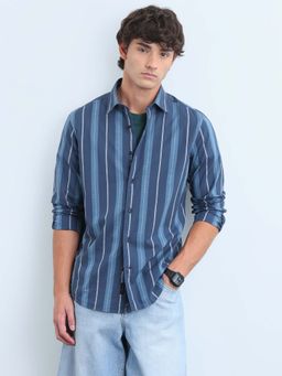 Flying Machine - Men Blue Vertical Striped Slim Fit Shirt