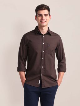 U.S. POLO ASSN. - Men Brown Solid Dobby Shirt