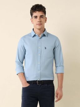 U.S. POLO ASSN. - Men Blue Solid Tailored Fit Dobby Shirt