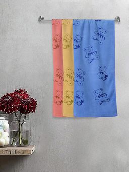 FABINALIV - Multicolor Cartoon Print Cotton Kids Bath Towels (Pack of 3)
