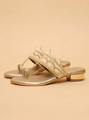 Gold color option, Currently selected