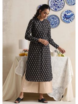 SUI KALA - Quinn Black Kurta with Pant