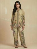 Beige color option, Currently selected