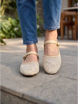 SHOE BEE - Women Ivory Floral Pattern Net Mules