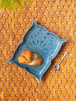 ExclusiveLane - Coral Reef Serving Platter In Ceramic (Hand Glazed Studio Pottery, Microwave Safe)