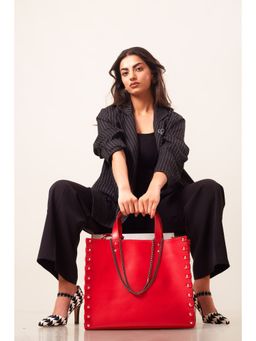 ODDCAT - Red Vegan Red Globetrotter Tote Bag with Detachable Sling (Set Of 2)