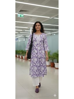 Rajnandini - Lavender Floral Three Fourth Sleeves Kurta